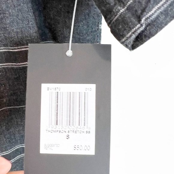 HURLEY GRAY STRIPE SHORT SLEEVE CLASSIC FIT SHIRT MENS SZ SMALL - Picture 3 of 6